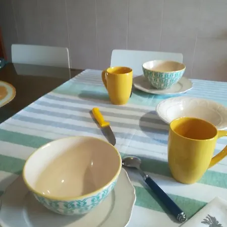 Camarcao Violante アパート